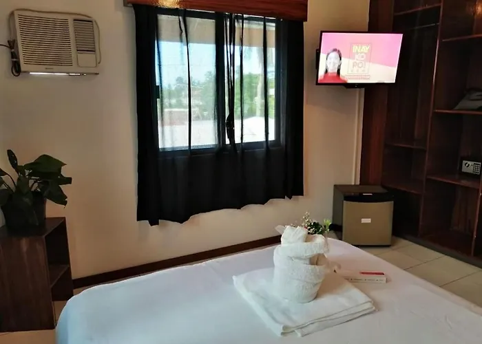 Hotel The Victorian Bantayan Island Pooc