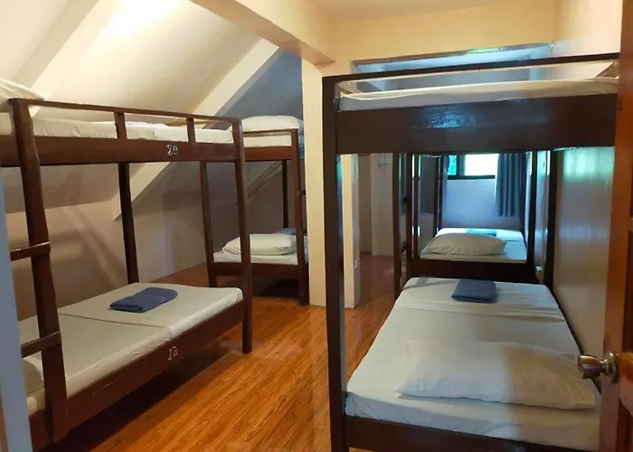 Hotel The Victorian Bantayan Island Pooc
